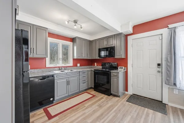 $370,000 | 328 Worcester Street, Southbridge, MA 01550