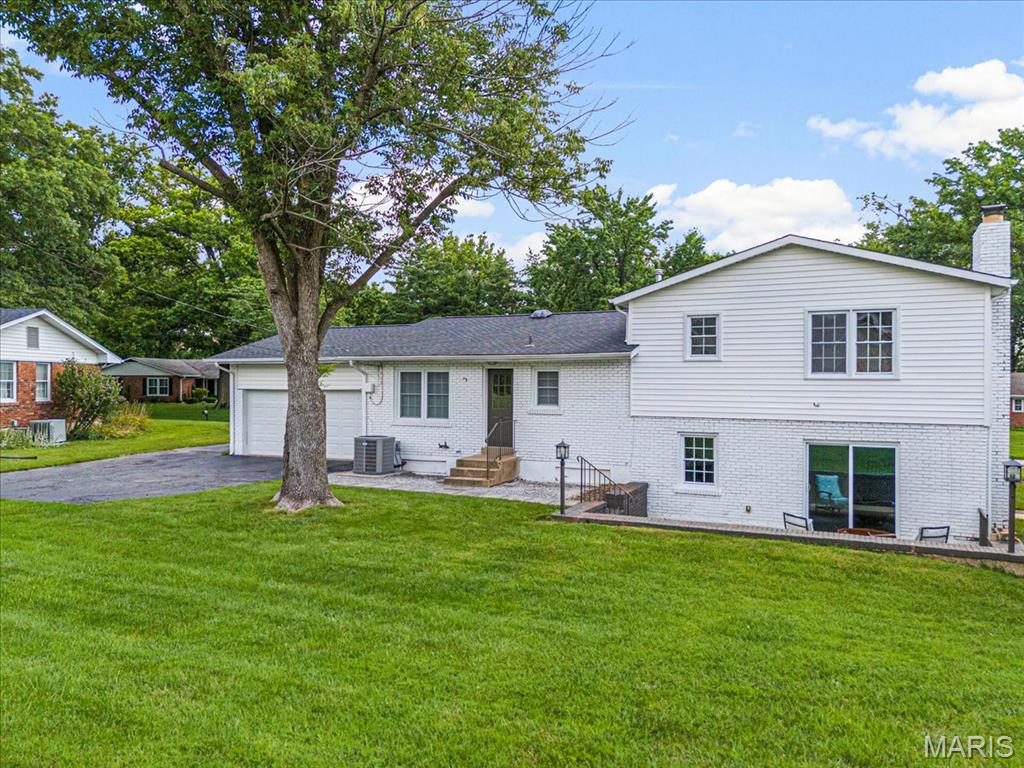 11944 Randy Drive Creve Coeur, MO 63141 - Photo 33 of 44