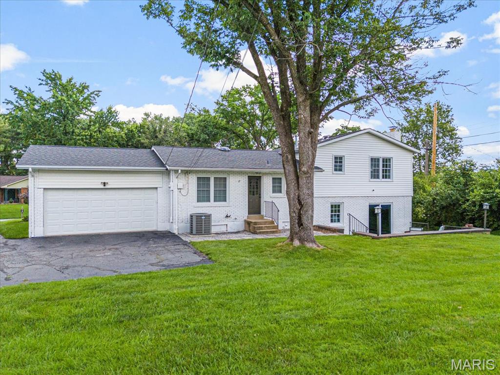 11944 Randy Drive Creve Coeur, MO 63141 - Photo 34 of 44