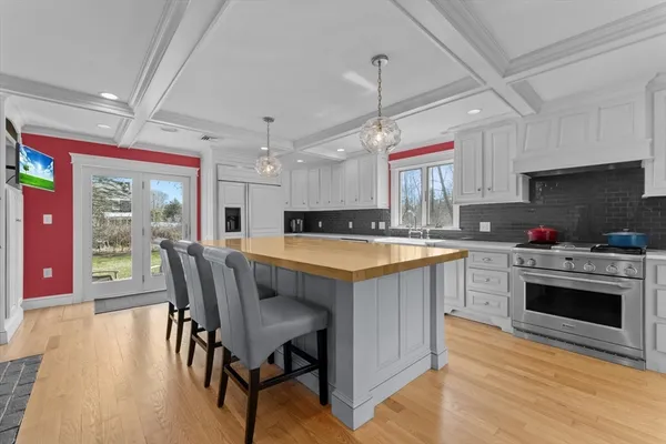 $1,250,000 | 585 Careswell Street, Marshfield, MA 02050