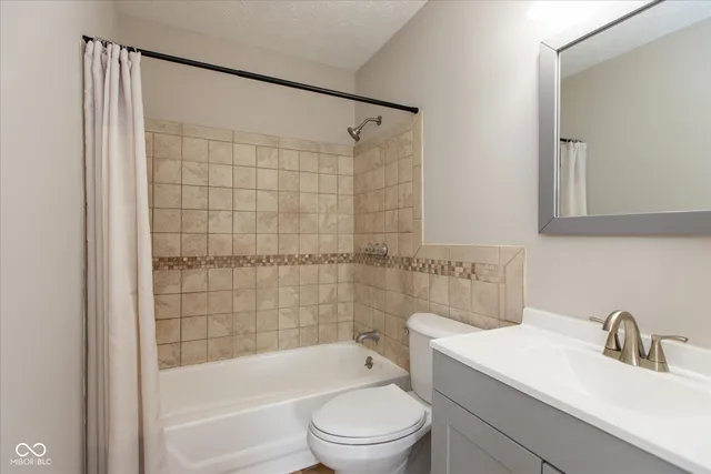 $235,000 | 4448 Aristocrat Circle, Indianapolis, IN 46235