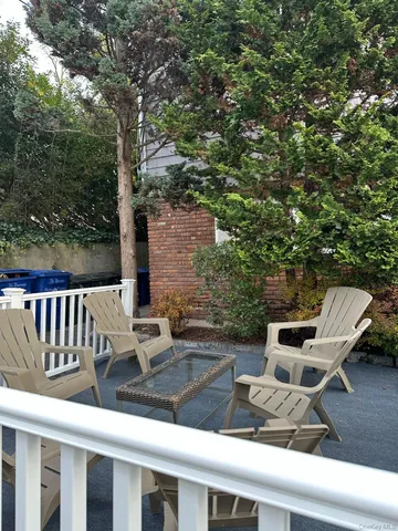 $3,675 | 76 Bayview Avenue, Unit A, Northport, NY 11768