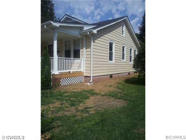 2326 Maplewood Road Henrico, VA 23228 - Photo 17 of 18 Exterior Back