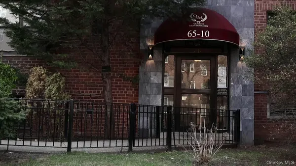 $479,000 | 65-10 108th Street, Unit 6F | Forest Hills