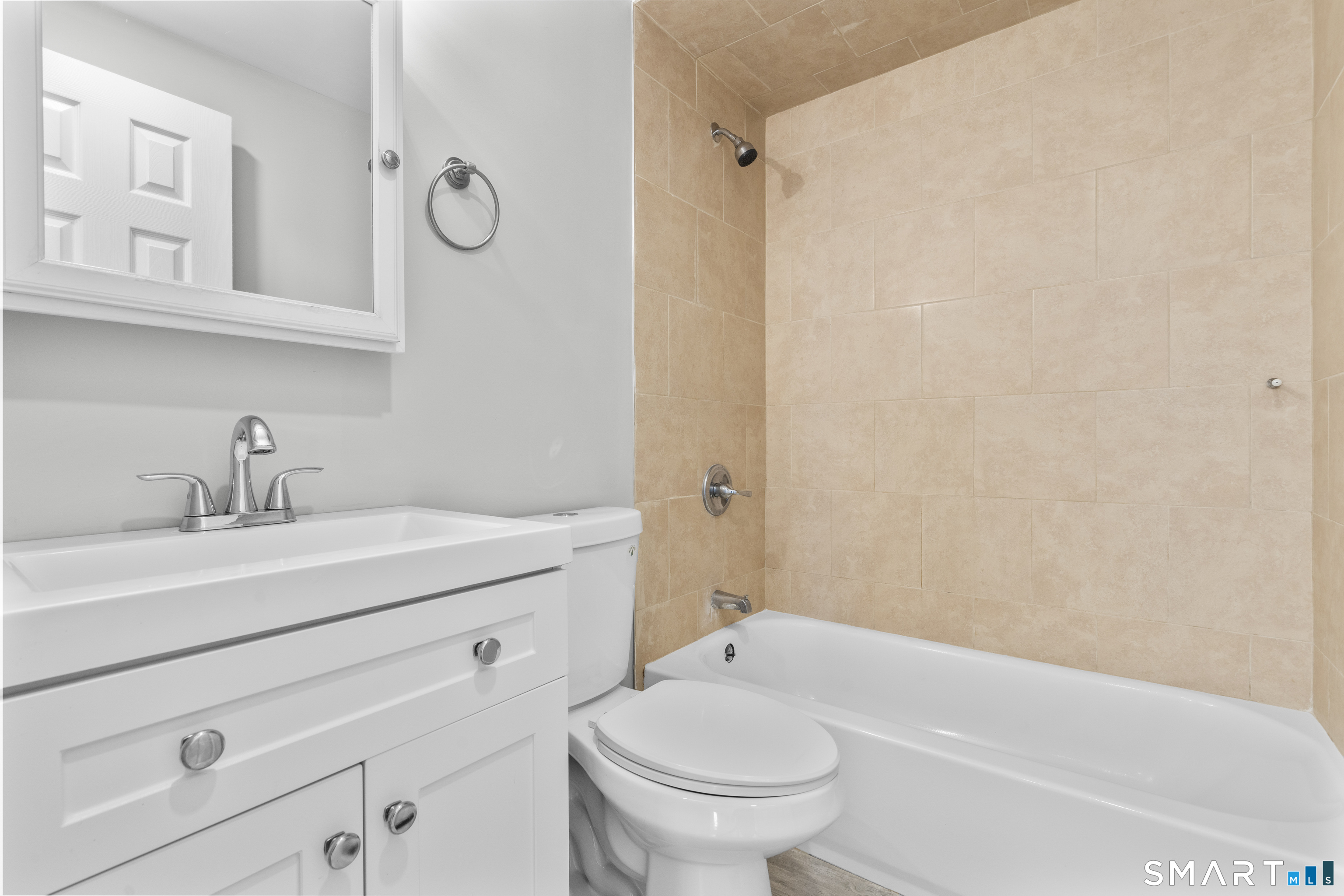 755 Old Town Road Bridgeport, CT 06606 - Photo 19 of 35