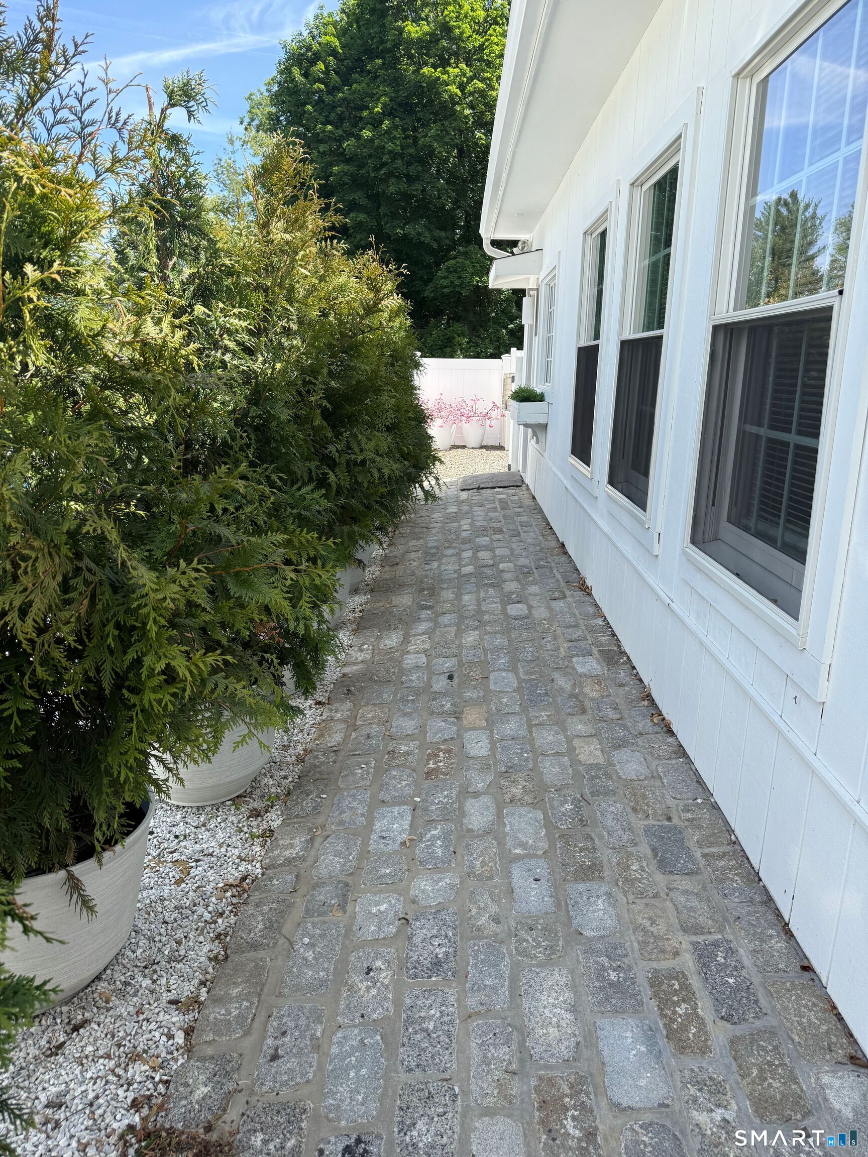 4 A Stoneboat Road Westport, CT 06880 - Photo 5 of 24 a view of entryway with outdoor space