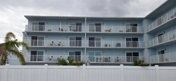 $1,800 | 3700 South Atlantic Avenue, Unit 205, New Smyrna Beach, FL 32169