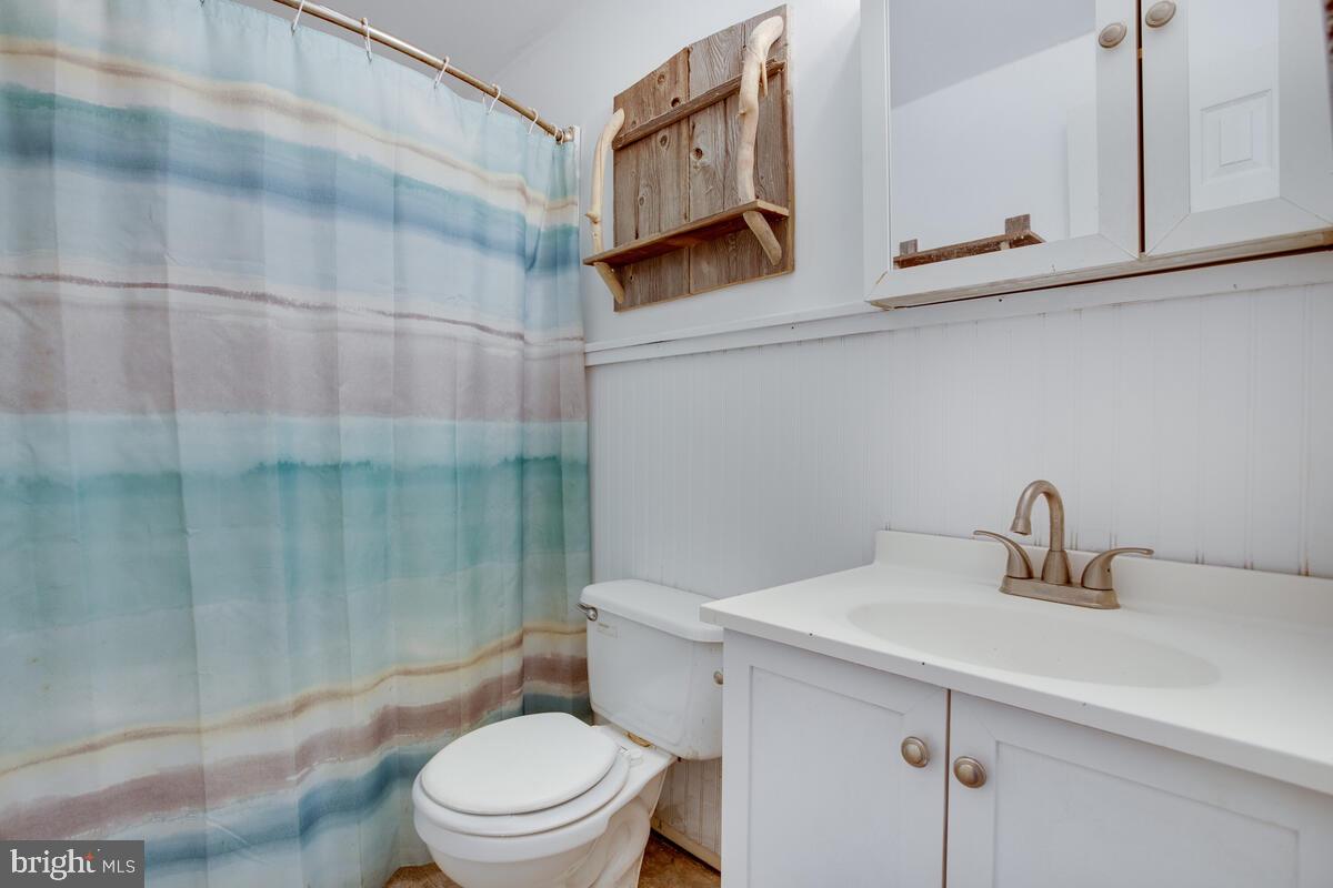 940 Crystal Rock Road Lusby, MD 20657 - Photo 16 of 25 Hall Bath