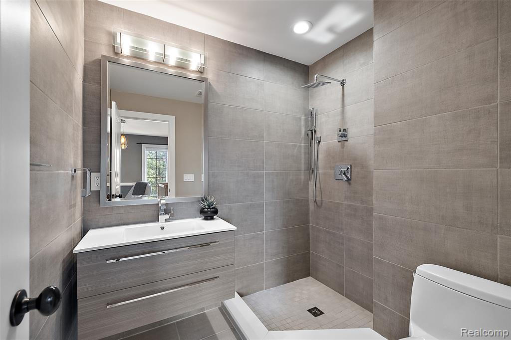 628 Springview Drive Rochester, MI 48307 - Photo 26 of 50 Gallery Image 26