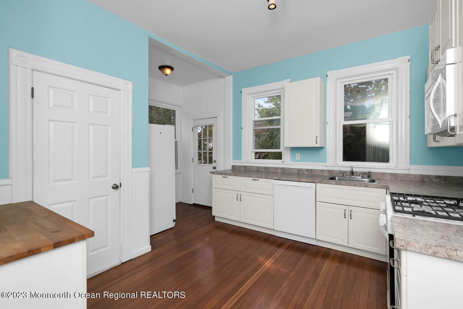 30-32 Chestnut Street Red Bank, NJ 07701 - Photo 26 of 40 30 Chestnut St Red Bank NJ-large-009-011