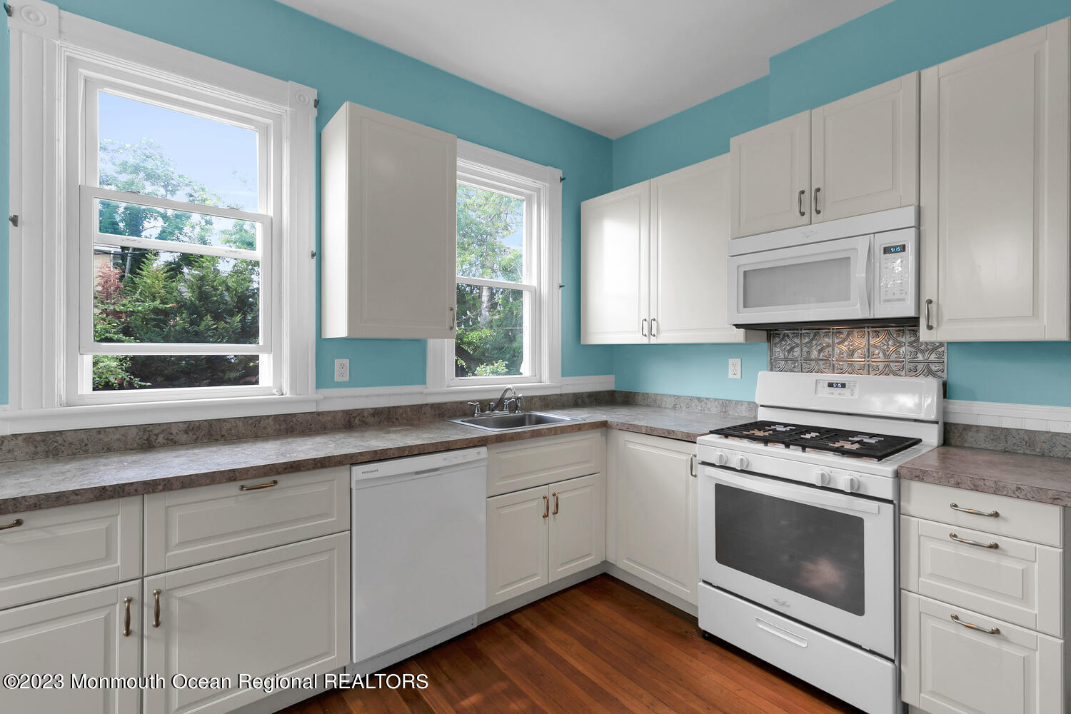 30-32 Chestnut Street Red Bank, NJ 07701 - Photo 27 of 40 30 Chestnut St Red Bank NJ-large-010-004