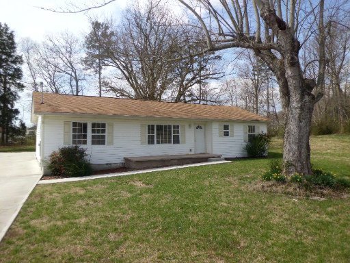 122 South Dogwood Road Powell, TN 37849 - Photo 1 of 8 Primary Photo