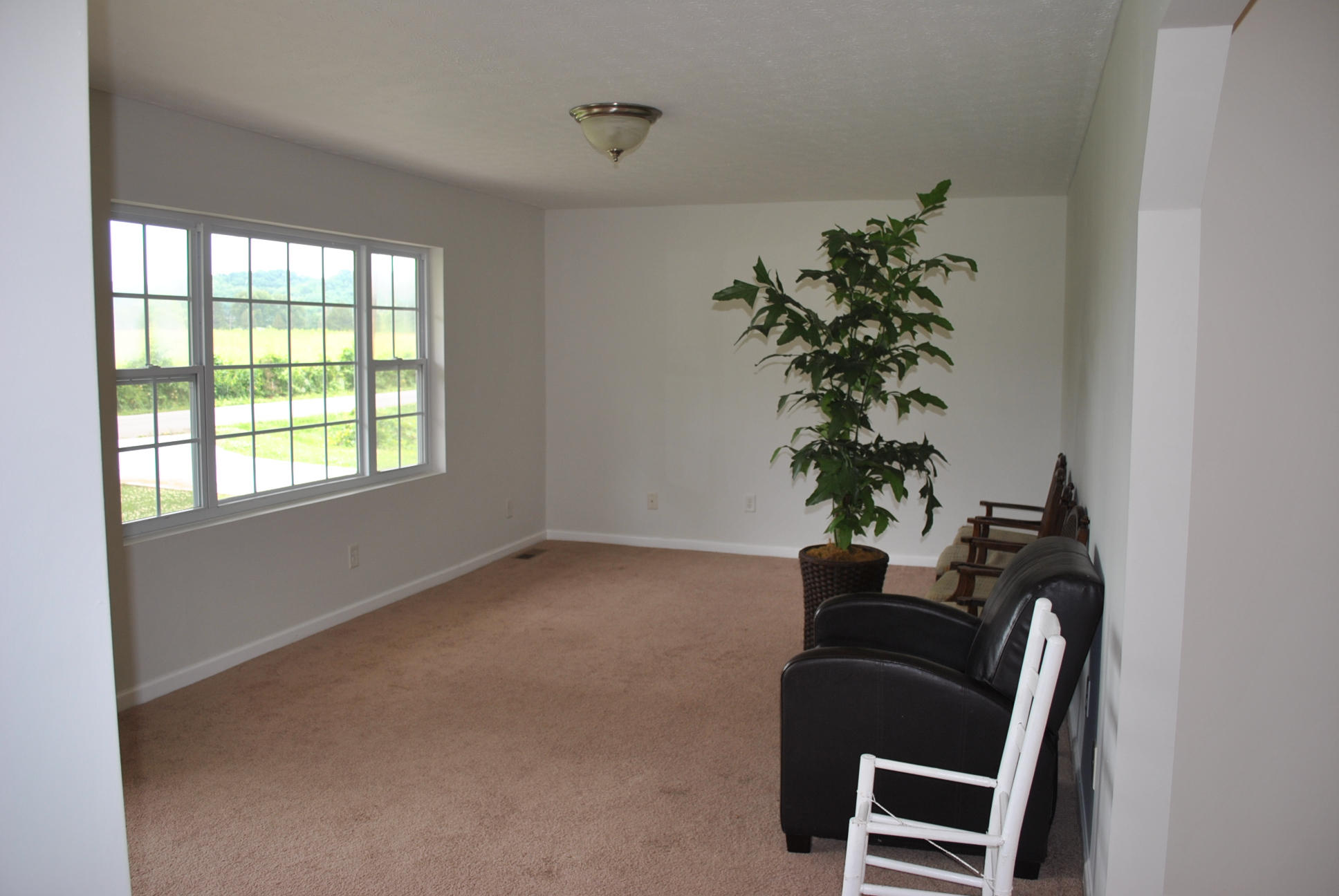 122 South Dogwood Road Powell, TN 37849 - Photo 5 of 8 DSC_0042