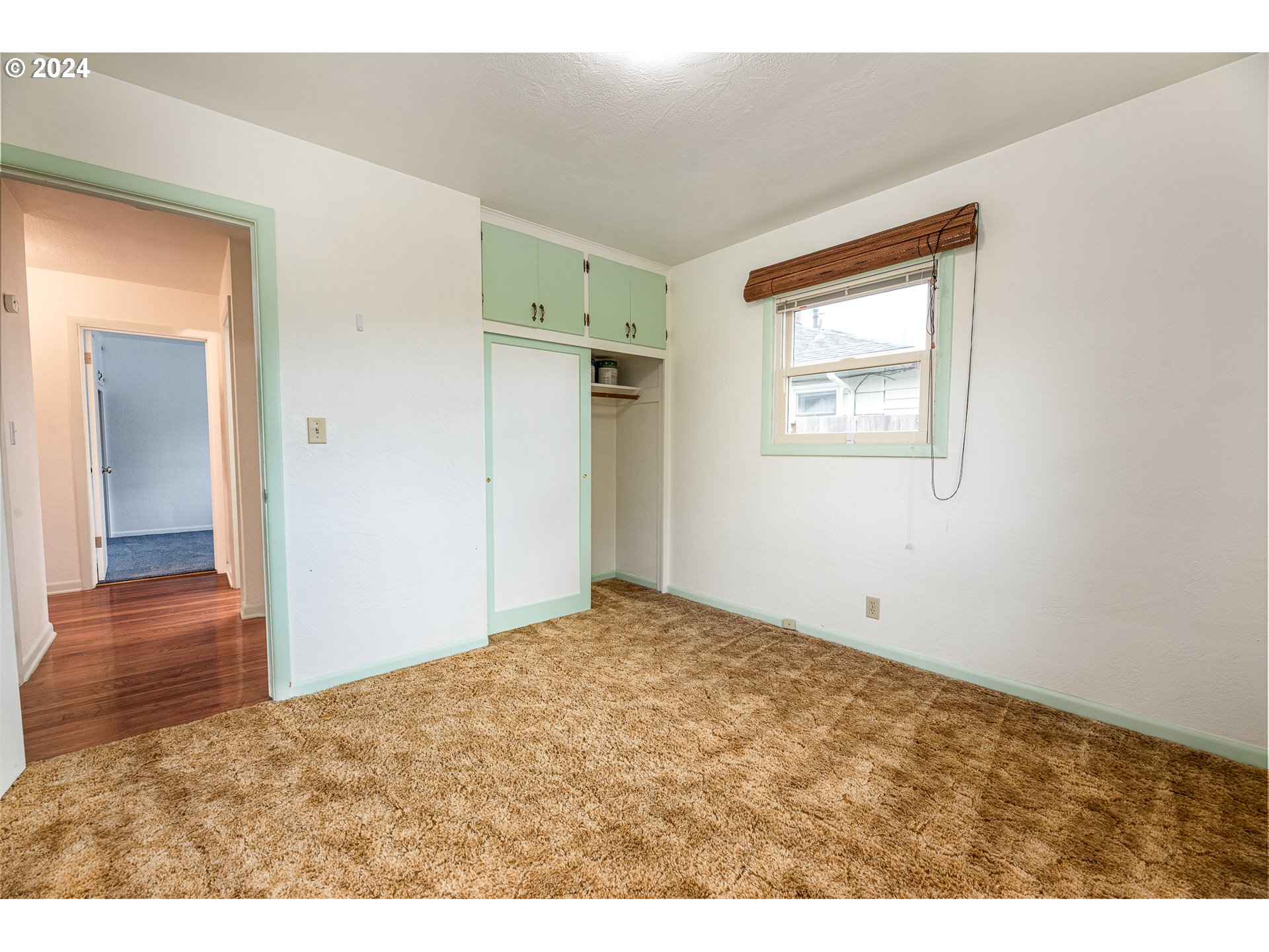 1039 Nancy Avenue Springfield, OR 97477 - Photo 20 of 40 a view of an empty room and window