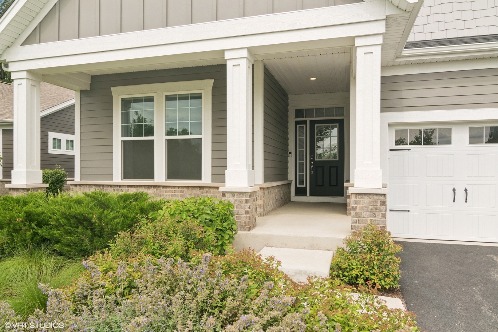 23068 Pinehurst Drive Kildeer, IL 60047 - Photo 2 of 30 front view of a house