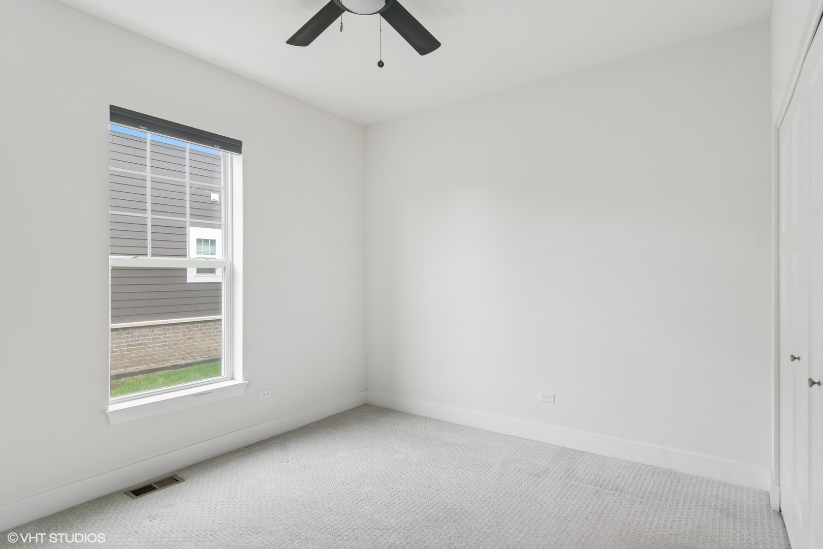 23068 Pinehurst Drive Kildeer, IL 60047 - Photo 23 of 30 an empty room with a window
