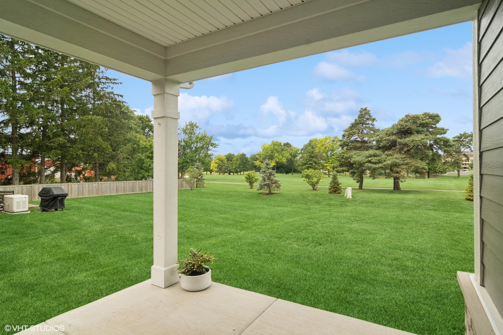 23068 Pinehurst Drive Kildeer, IL 60047 - Photo 27 of 30 a front view of a house with garden