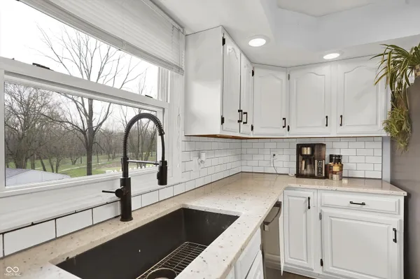 $325,000 | 1609 Greenacres Drive, Kokomo, IN 46901