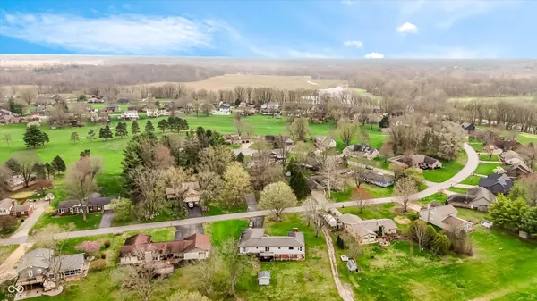 $325,000 | 1609 Greenacres Drive, Kokomo, IN 46901