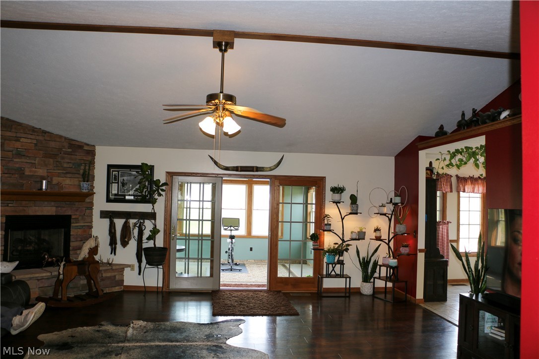 9280 Rochester Road Minerva, OH 44657 - Photo 16 of 34 Gallery Image 16