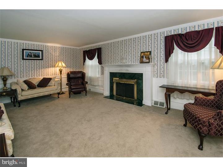 1467 Mauck Road Blue Bell, PA 19422 - Photo 8 of 25 Living Room