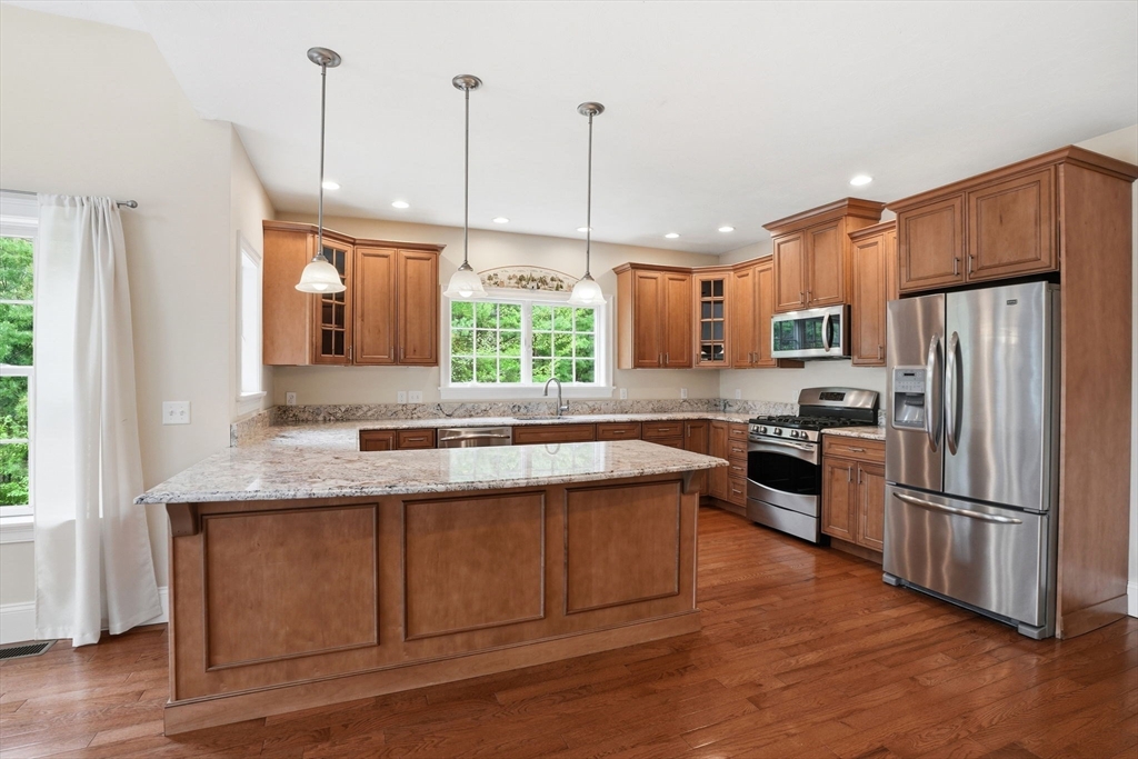 17 Hannah Brook Waye, Unit 9 Marshfield, MA 02050 - Photo 15 of 42