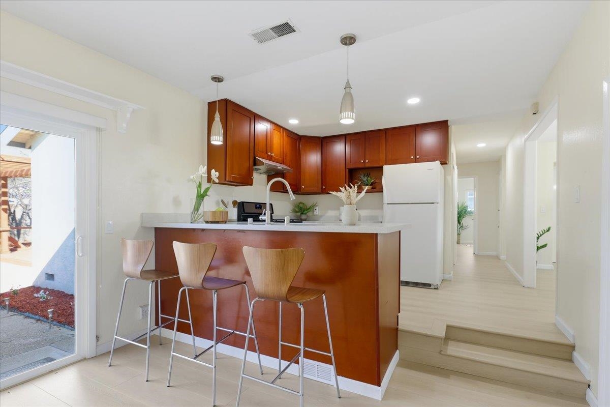 7109 Elba Way Dublin, CA 94568 - Photo 22 of 60 a dinning room with dining table and chairs