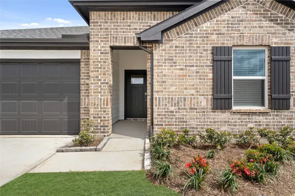 $2,450 | 31110 Winchester Falls, Fulshear, TX 77441