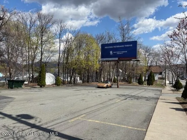 a street view with residential house