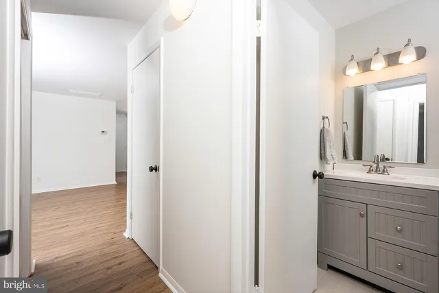 $2,000 | 7907 Badenloch Way, Unit 202, Gaithersburg, MD 20879