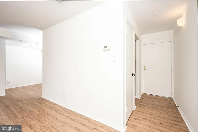 $2,000 | 7907 Badenloch Way, Unit 202, Gaithersburg, MD 20879