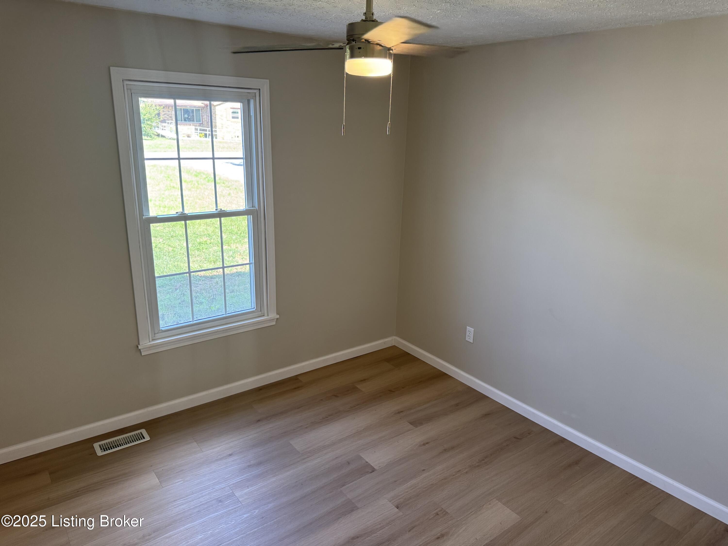773 Lagrange Road New Castle, KY 40050 - Photo 23 of 38 IMG_4434