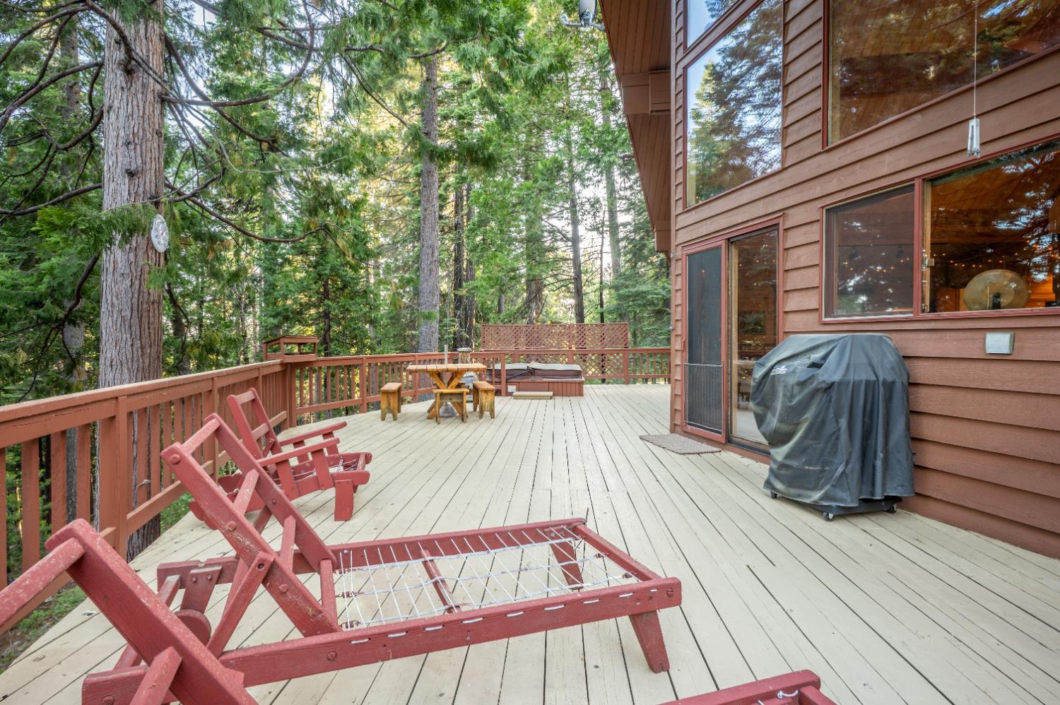 600 Wikami Way Dorrington, CA 95223 - Photo 27 of 43