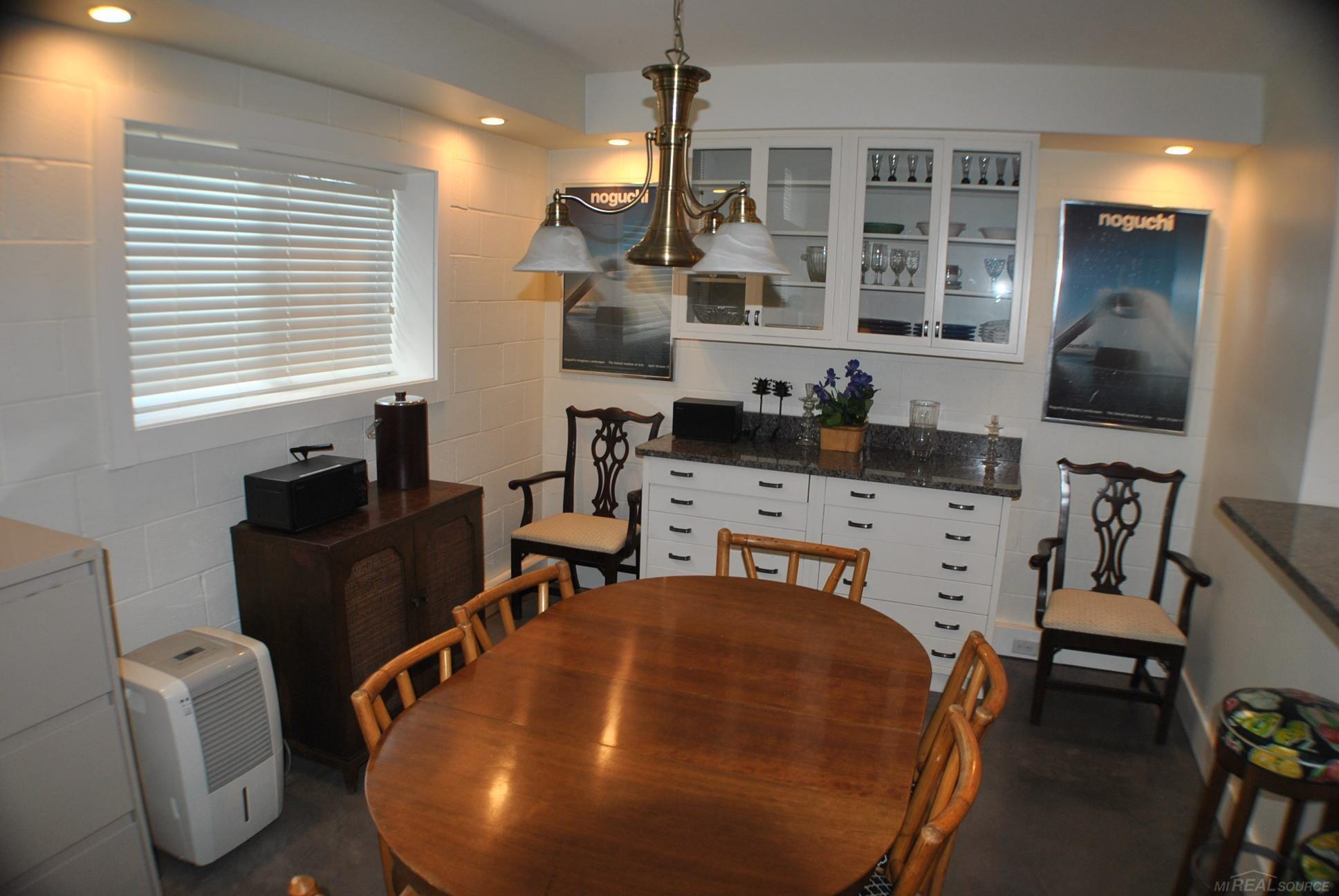 1128 Minnesota Road Port Huron, MI 48060 - Photo 12 of 40