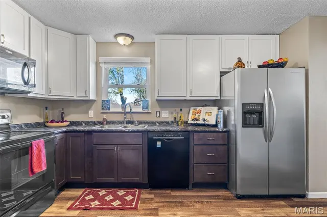 $235,000 | 4 Mileva Court, Farmington, MO 63640