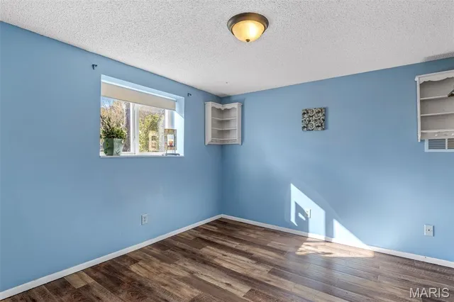 $235,000 | 4 Mileva Court, Farmington, MO 63640