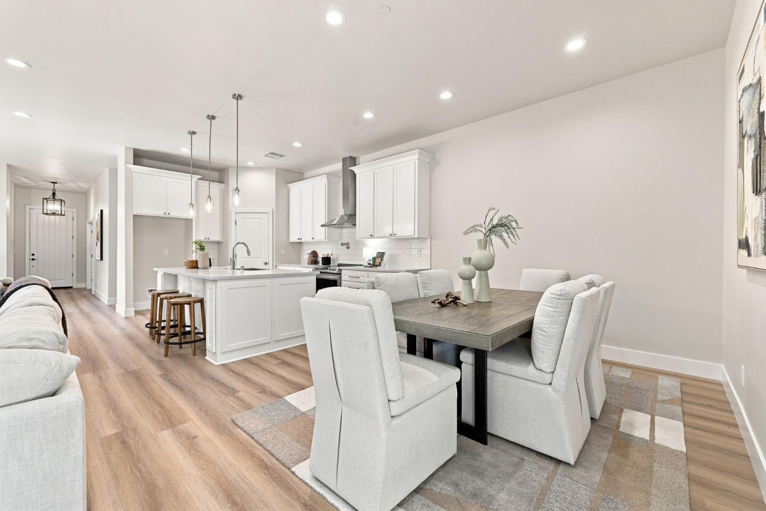 5027 Engle Road Carmichael, CA 95608 - Photo 17 of 71 Gallery Image 17