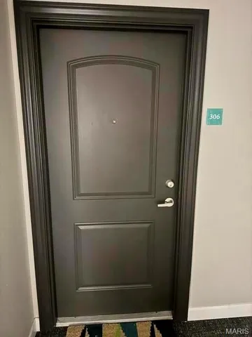 $90,000 | 5696 Kingsbury Avenue, Unit 306, St. Louis, MO 63112