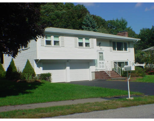 8 Woodruff Road Walpole, MA 02081 - Photo 1 of 1 Gallery Image 1