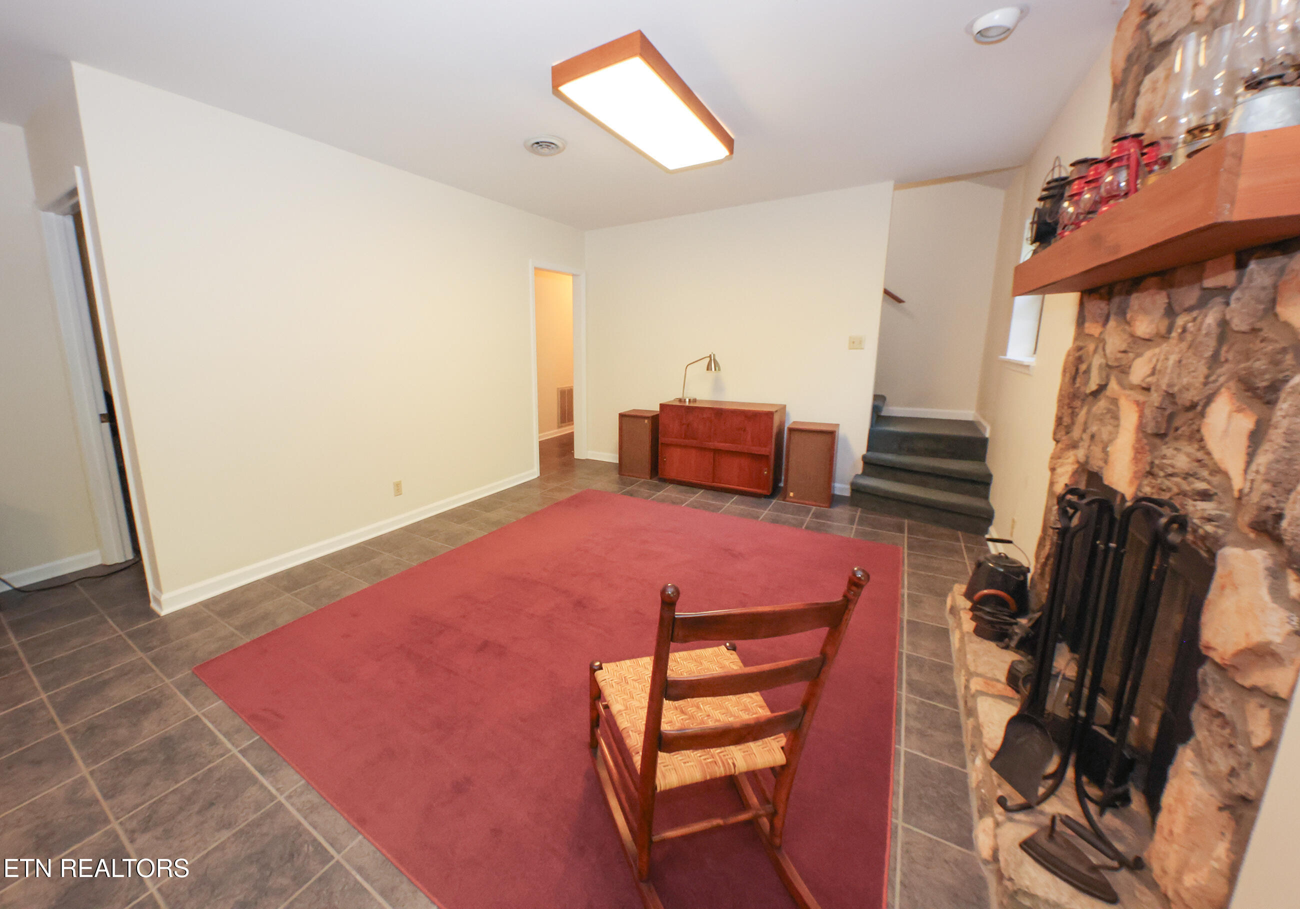 105 Claymore Lane Oak Ridge, TN 37830 - Photo 40 of 55 basement fam rm 4