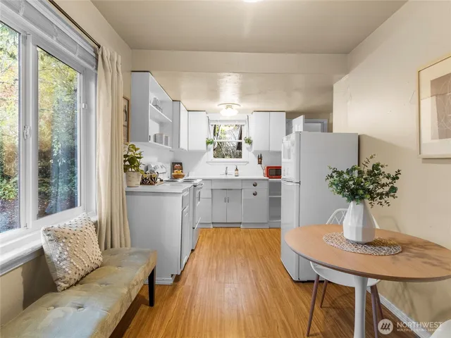 $399,999 | 735 Northeast McWilliams Road, Bremerton, WA 98311