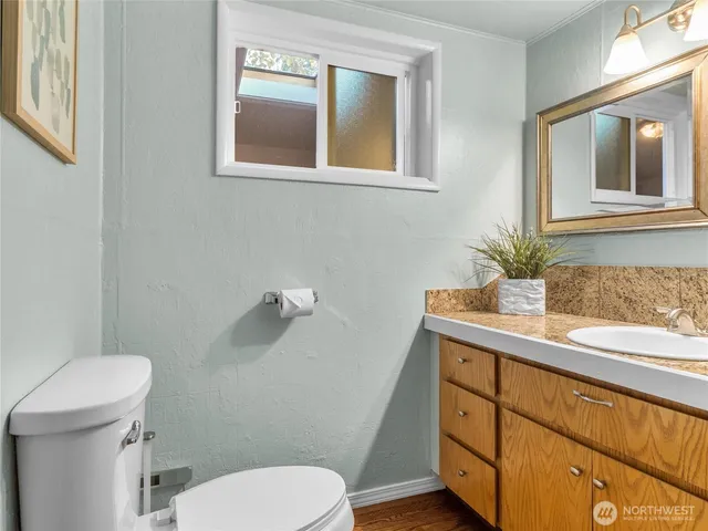 $399,999 | 735 Northeast McWilliams Road, Bremerton, WA 98311