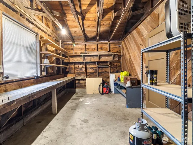 $399,999 | 735 Northeast McWilliams Road, Bremerton, WA 98311