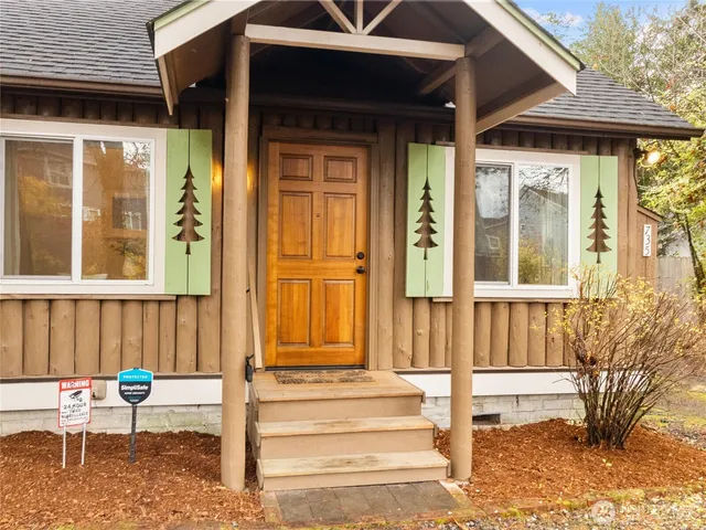 $399,999 | 735 Northeast McWilliams Road, Bremerton, WA 98311