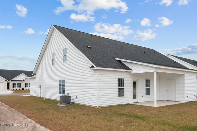 $297,500 | 2028 Dartford Drive, Unit B, Greenville, NC 27834