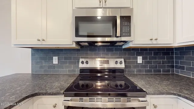 $297,500 | 2028 Dartford Drive, Unit B, Greenville, NC 27834