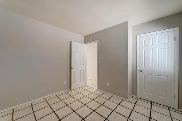 $1,699 | 1032 East Michelle Drive, Phoenix, AZ 85022