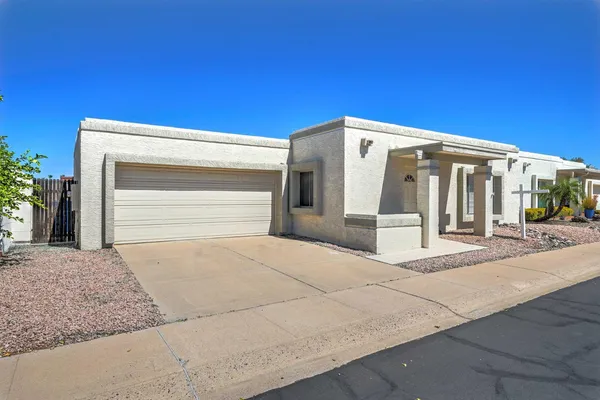 $1,699 | 1032 East Michelle Drive, Phoenix, AZ 85022