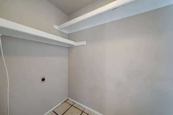 $1,699 | 1032 East Michelle Drive, Phoenix, AZ 85022