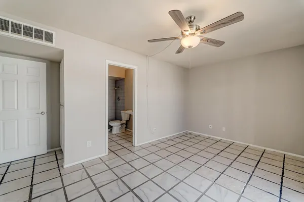 $1,699 | 1032 East Michelle Drive, Phoenix, AZ 85022